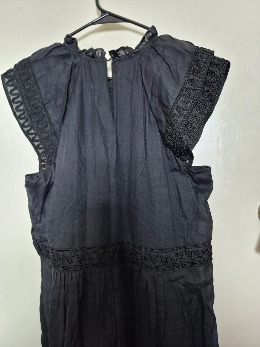 Veronica Beard Keely Tiered Dress in Black - Picture 11 of 16
